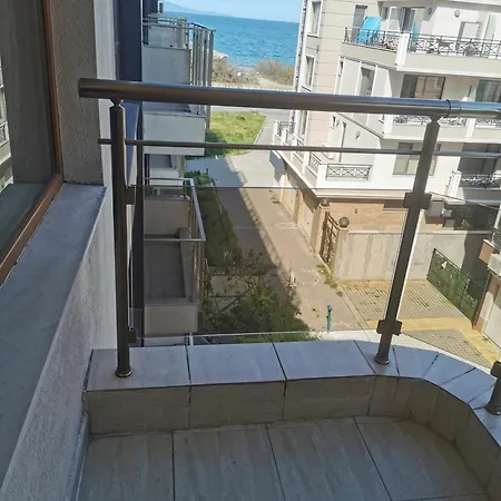 лахабана до плажа в Apartmán Pomorie